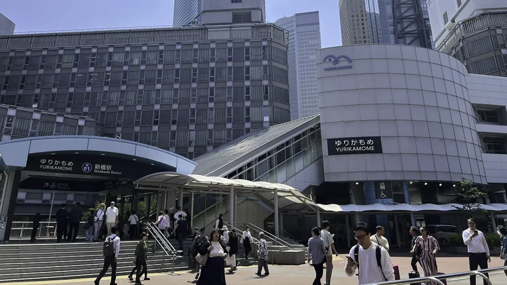 ゆりかもめ新橋駅外観