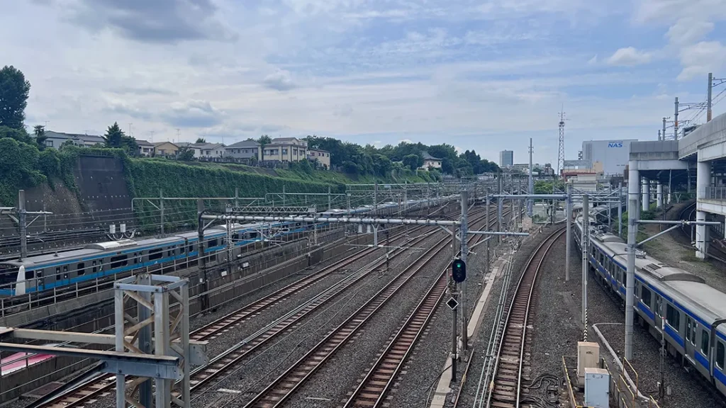 日暮里駅の下御隠殿橋