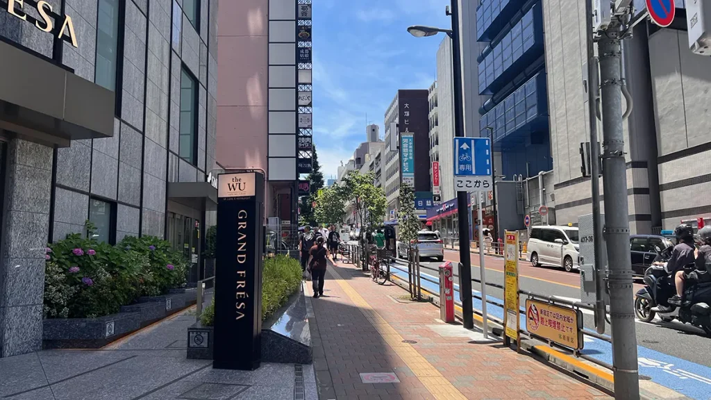 高田馬場駅周辺のつつじ通り